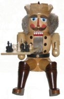 Nussknacker Schachk�nig sitzend
